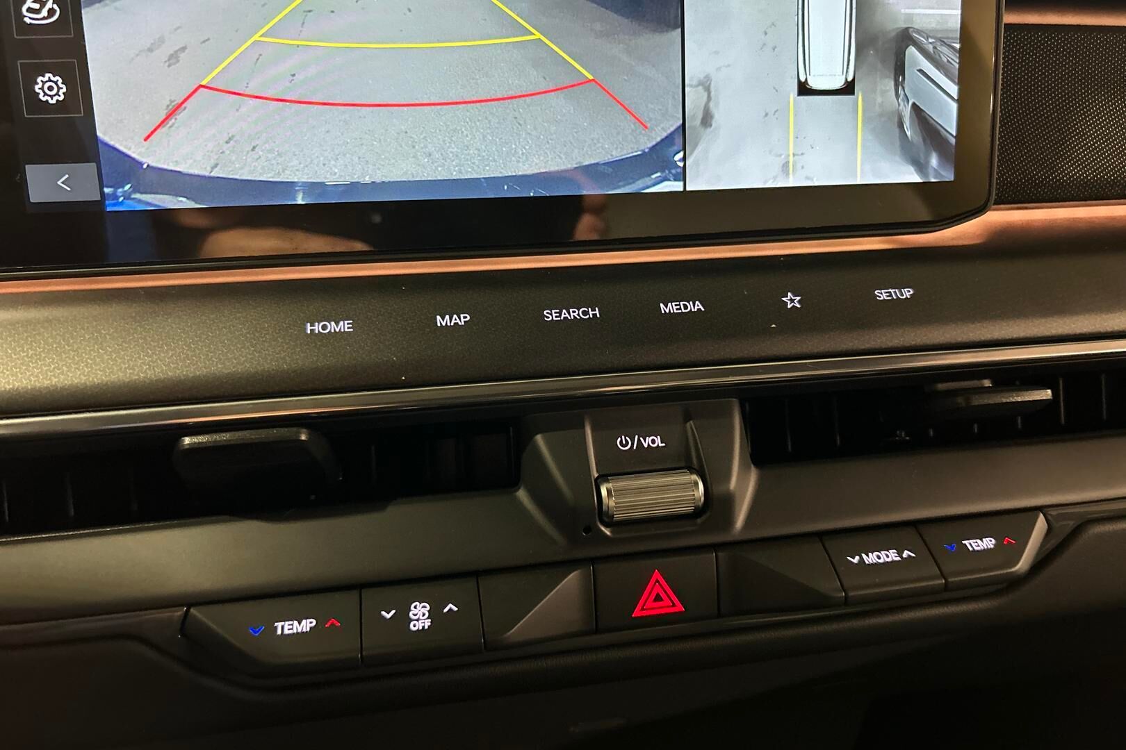 Kia EV9 iso kuva 17