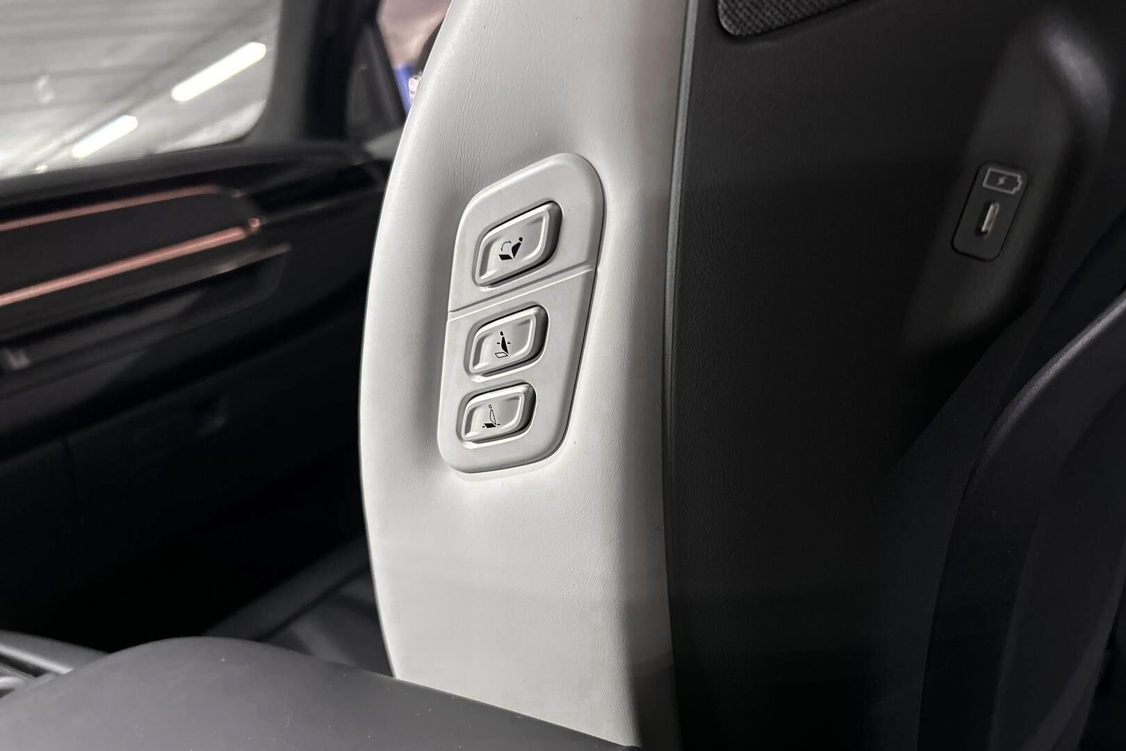 Kia EV9 iso kuva 29