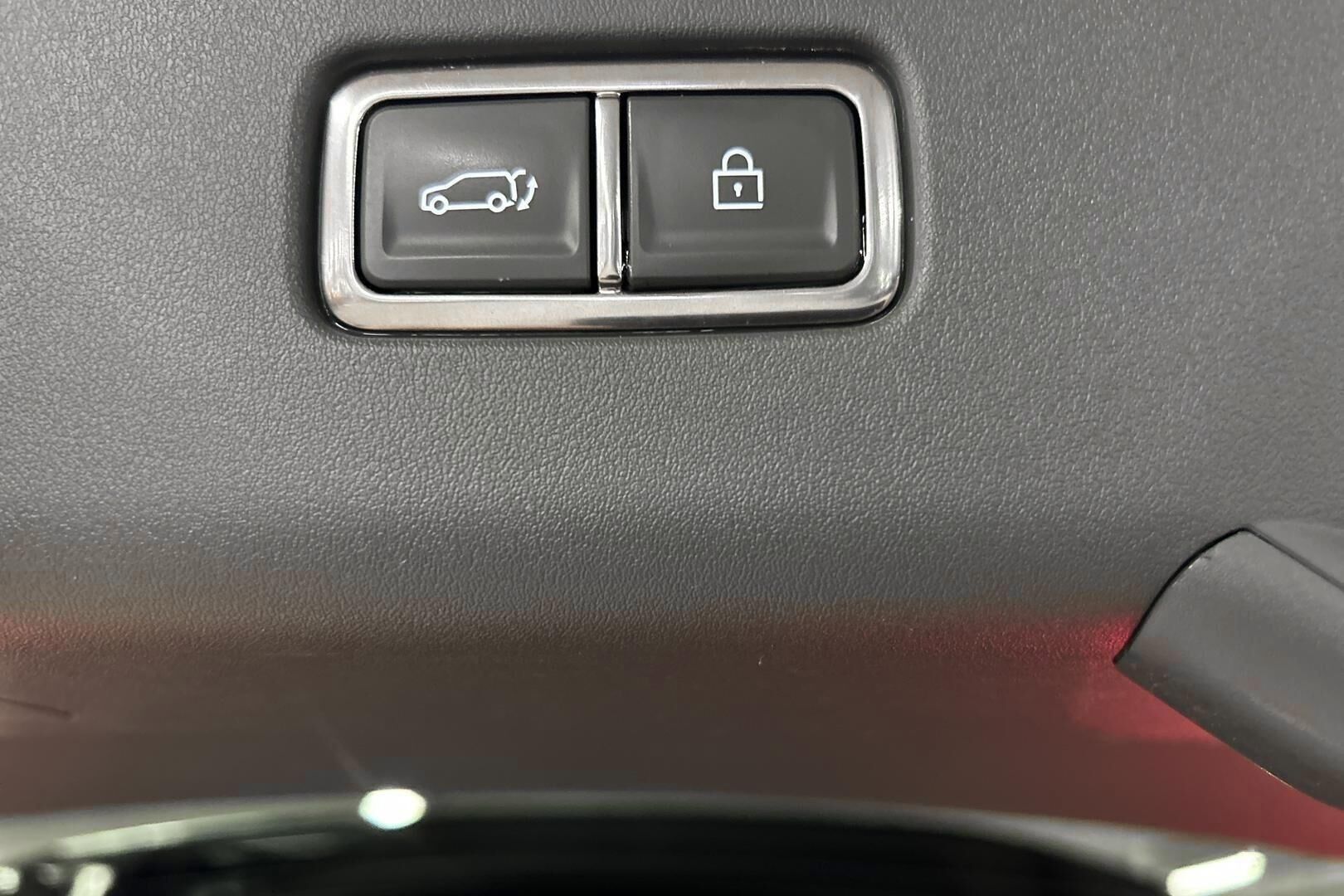 Kia EV9 iso kuva 34