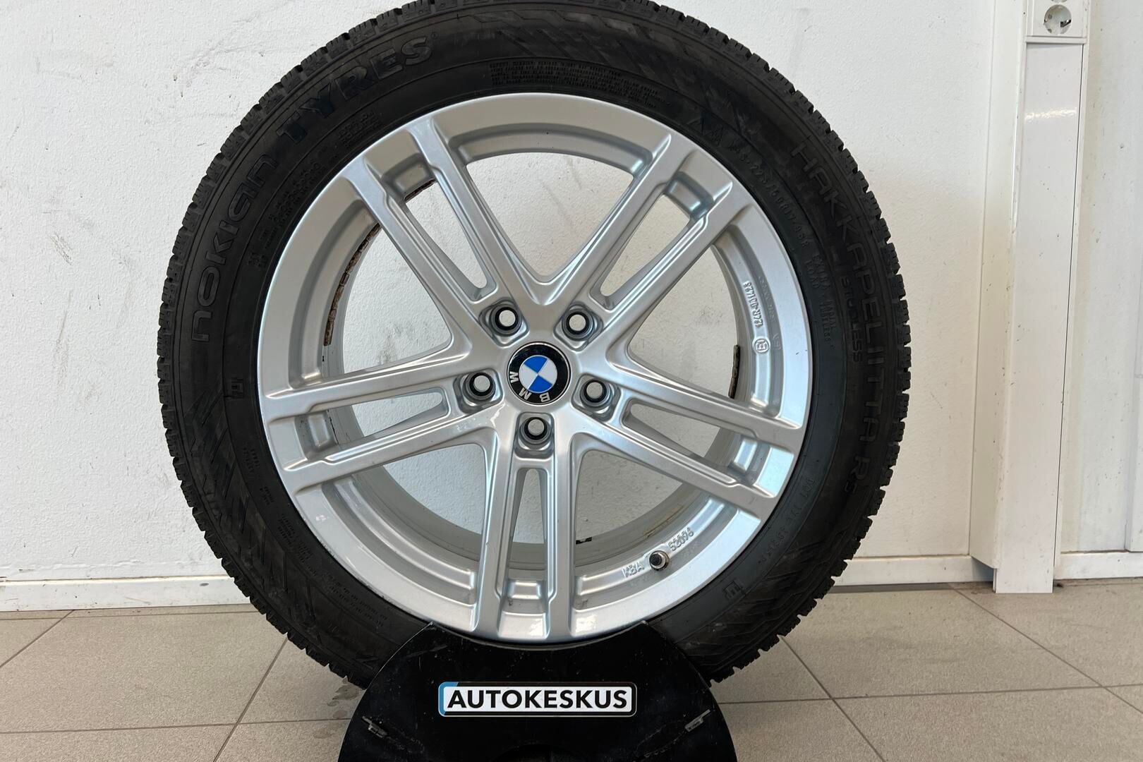 BMW 3-sarja iso kuva 19