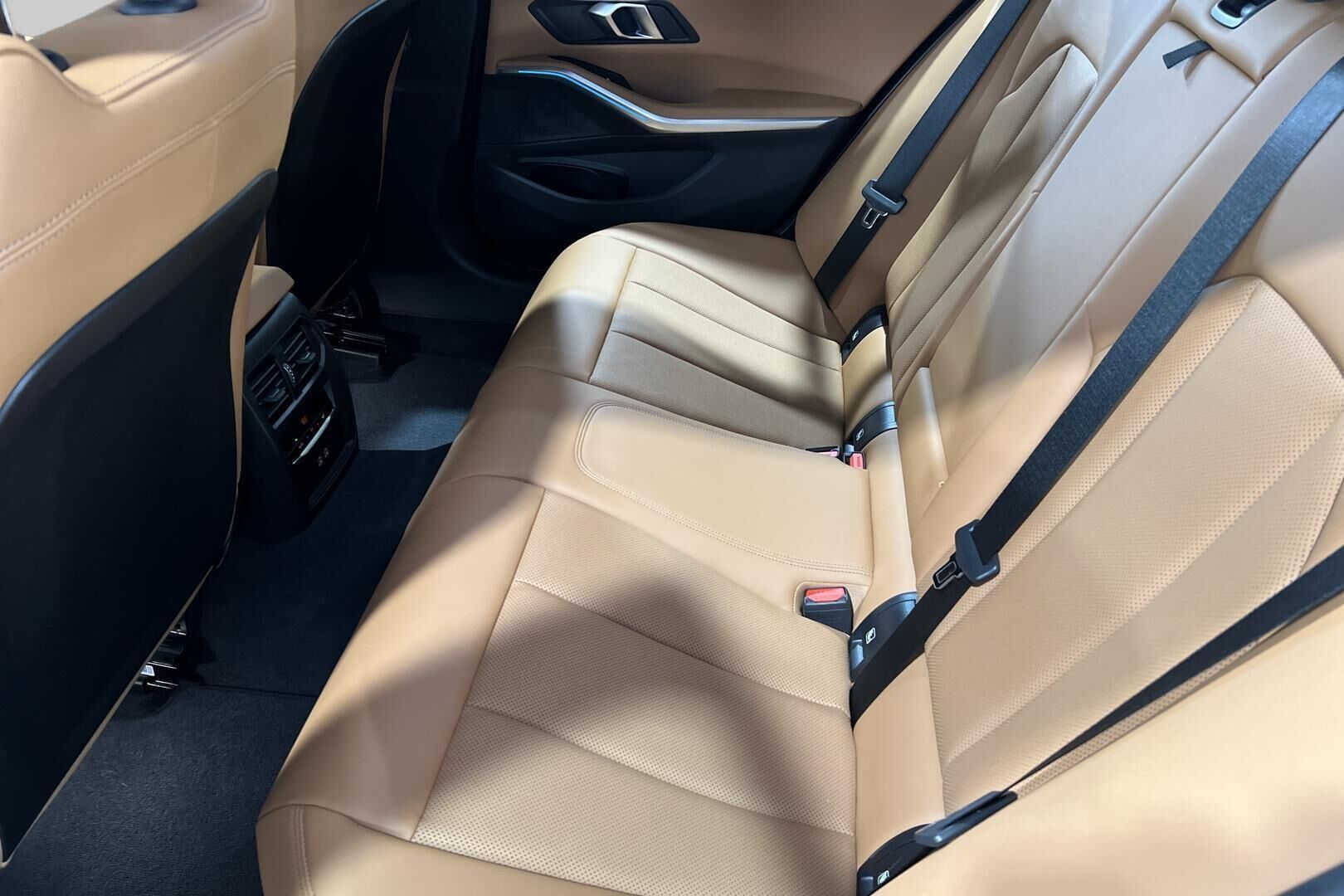 BMW 3-sarja iso kuva 3