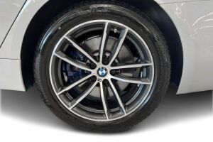 BMW 5-SARJA esikatselu 11