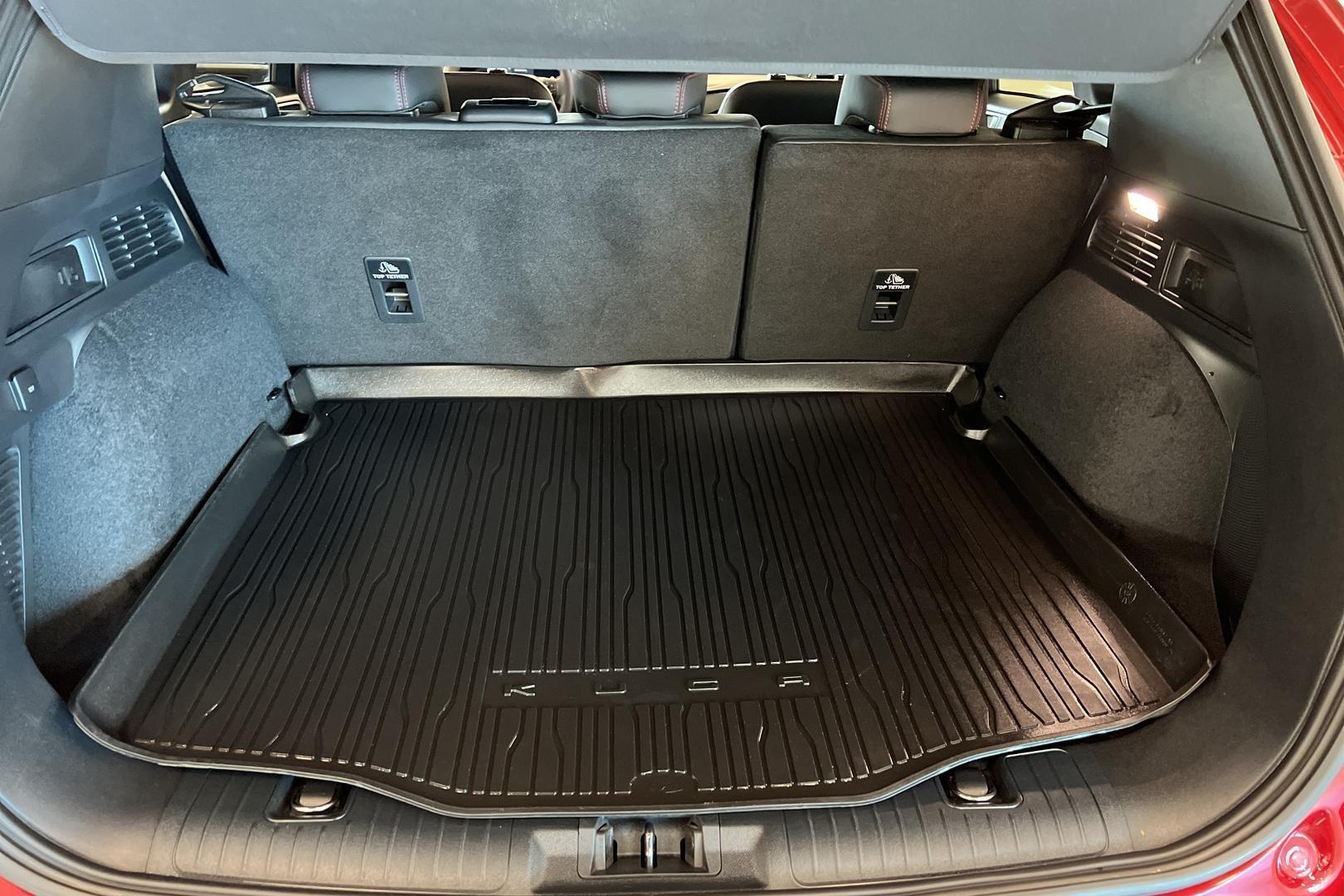 Ford Kuga iso kuva 12