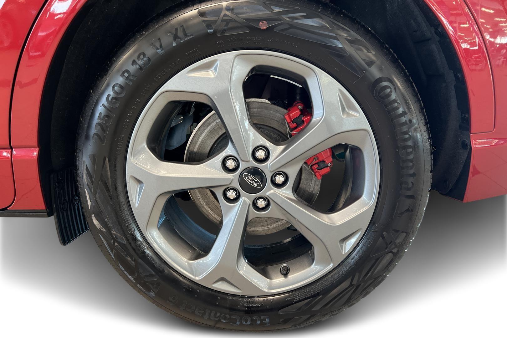 Ford Kuga iso kuva 13