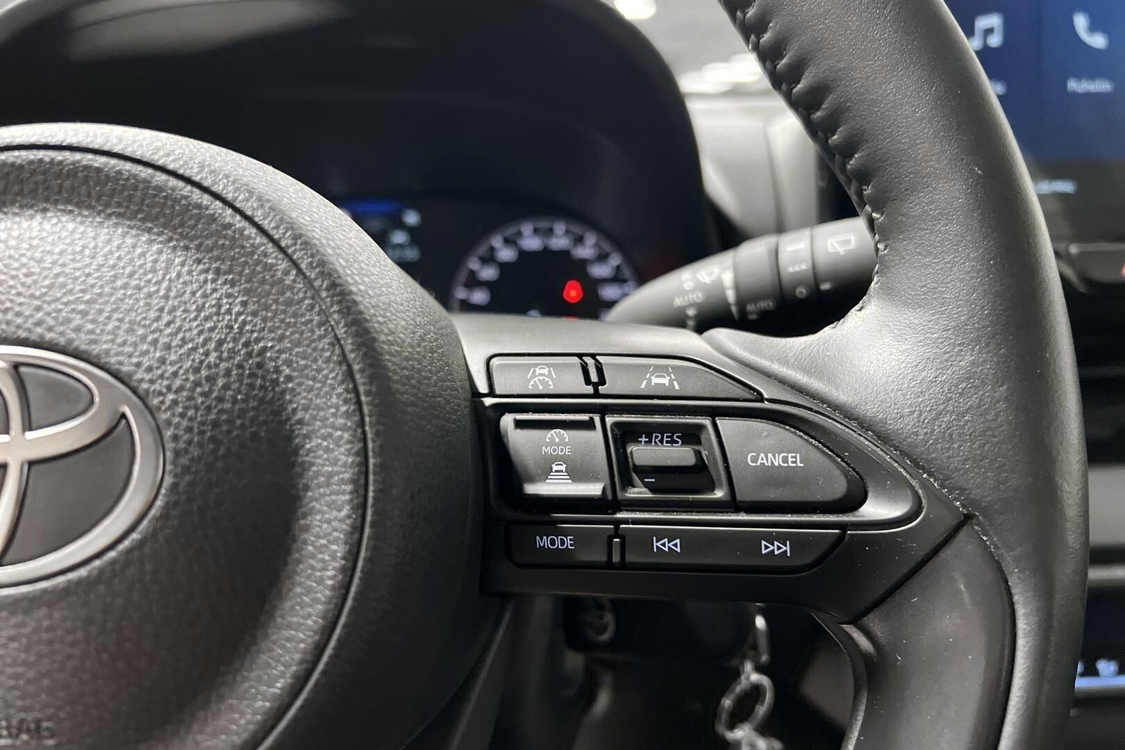 Toyota Yaris iso kuva 20