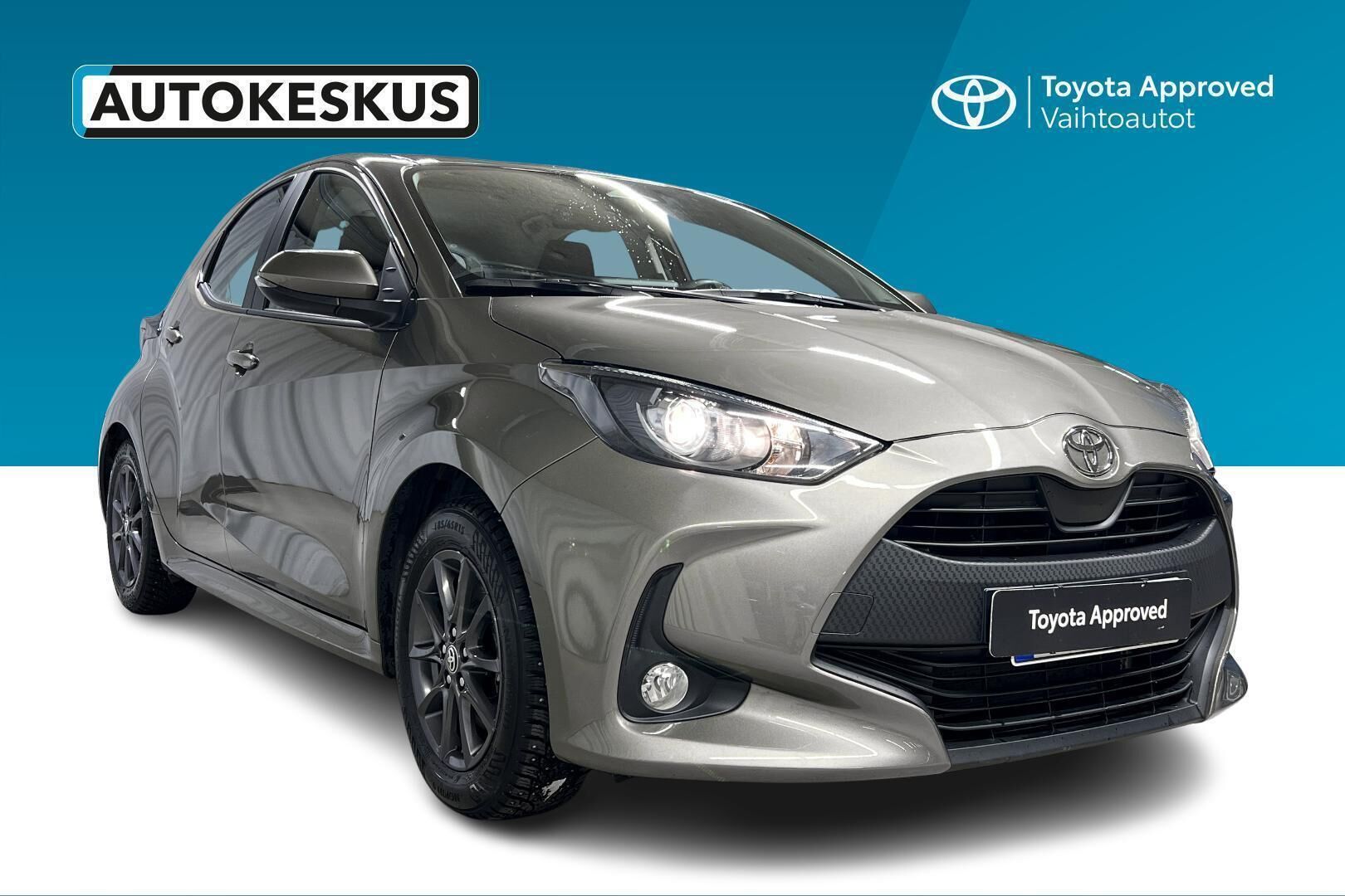 Toyota Yaris iso kuva 12