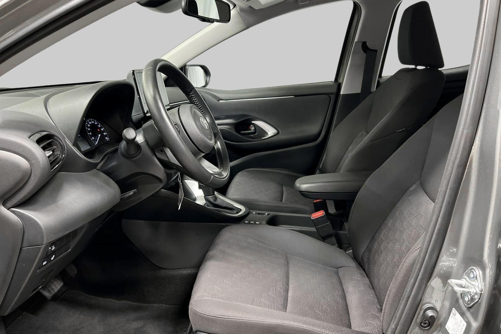 Toyota Yaris iso kuva 3