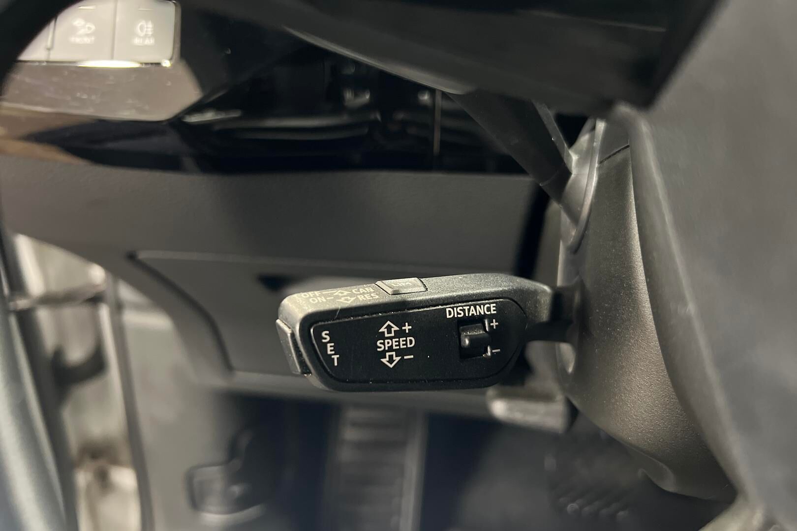 Audi e-tron iso kuva 16