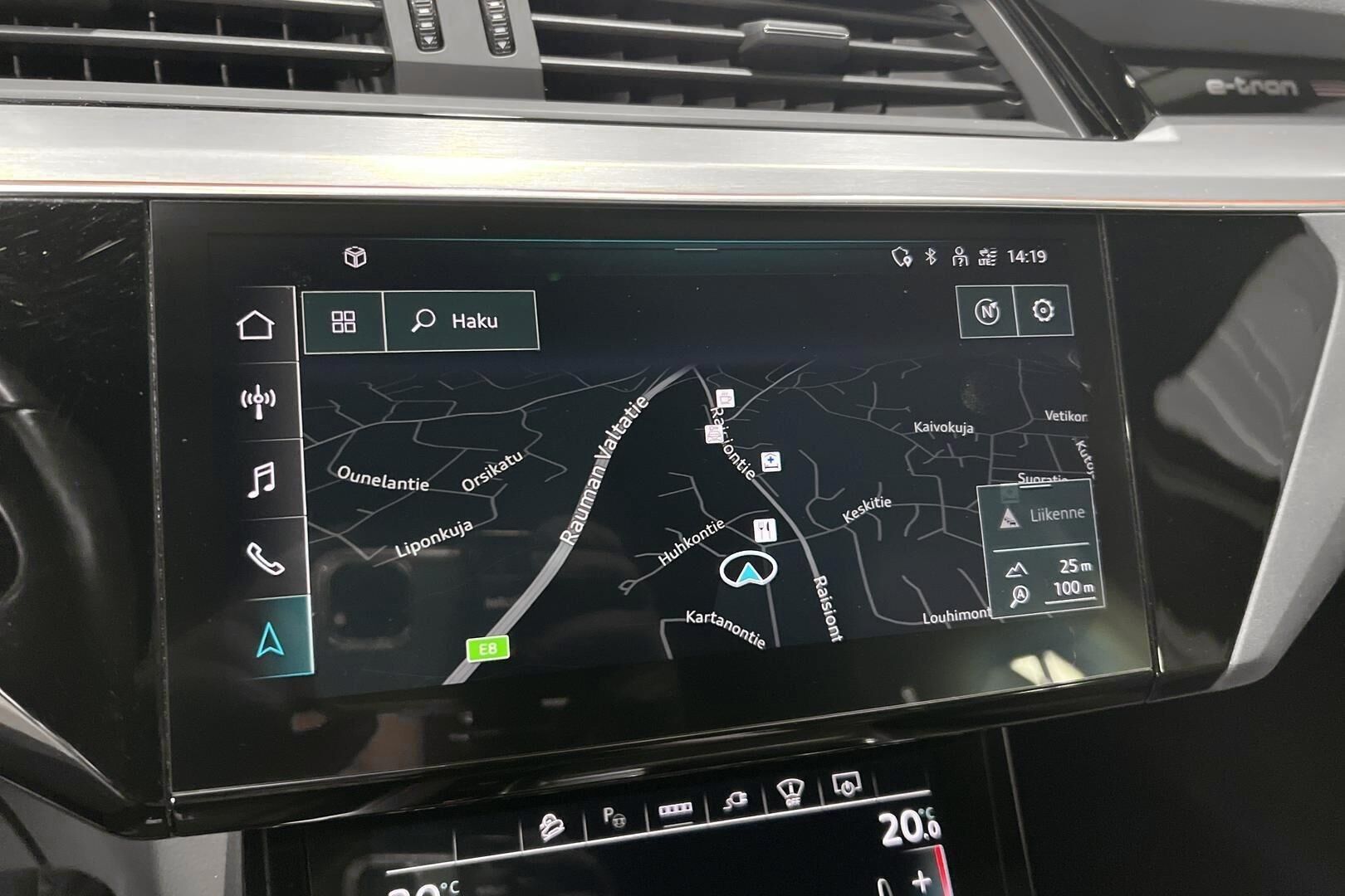 Audi e-tron iso kuva 30