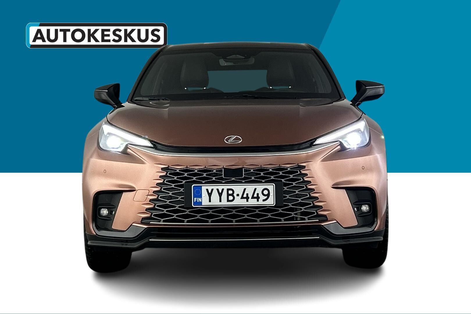 Lexus LBX iso kuva 1