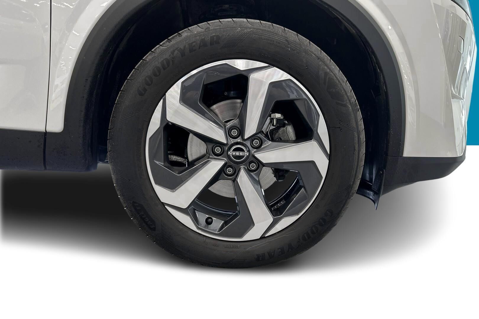 Nissan Qashqai iso kuva 12