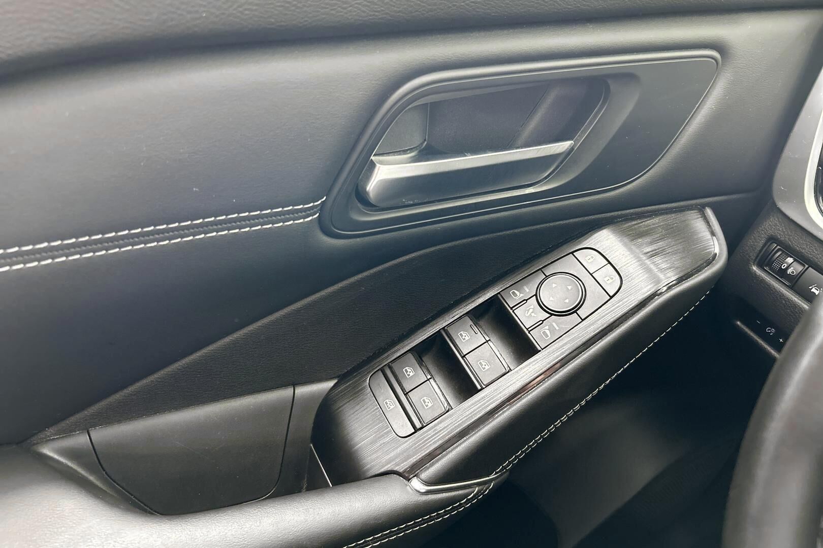 Nissan Qashqai iso kuva 21