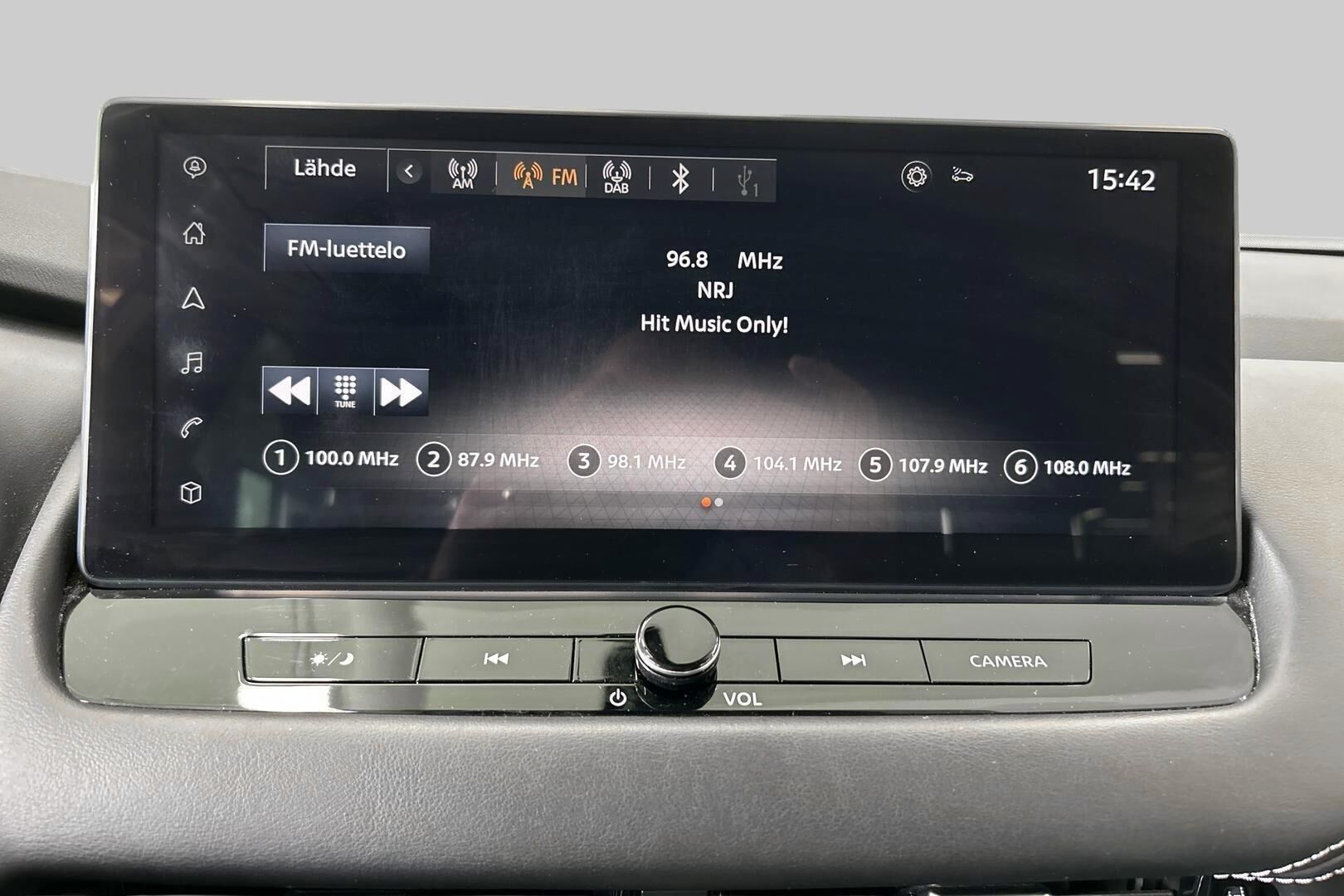 Nissan Qashqai iso kuva 24