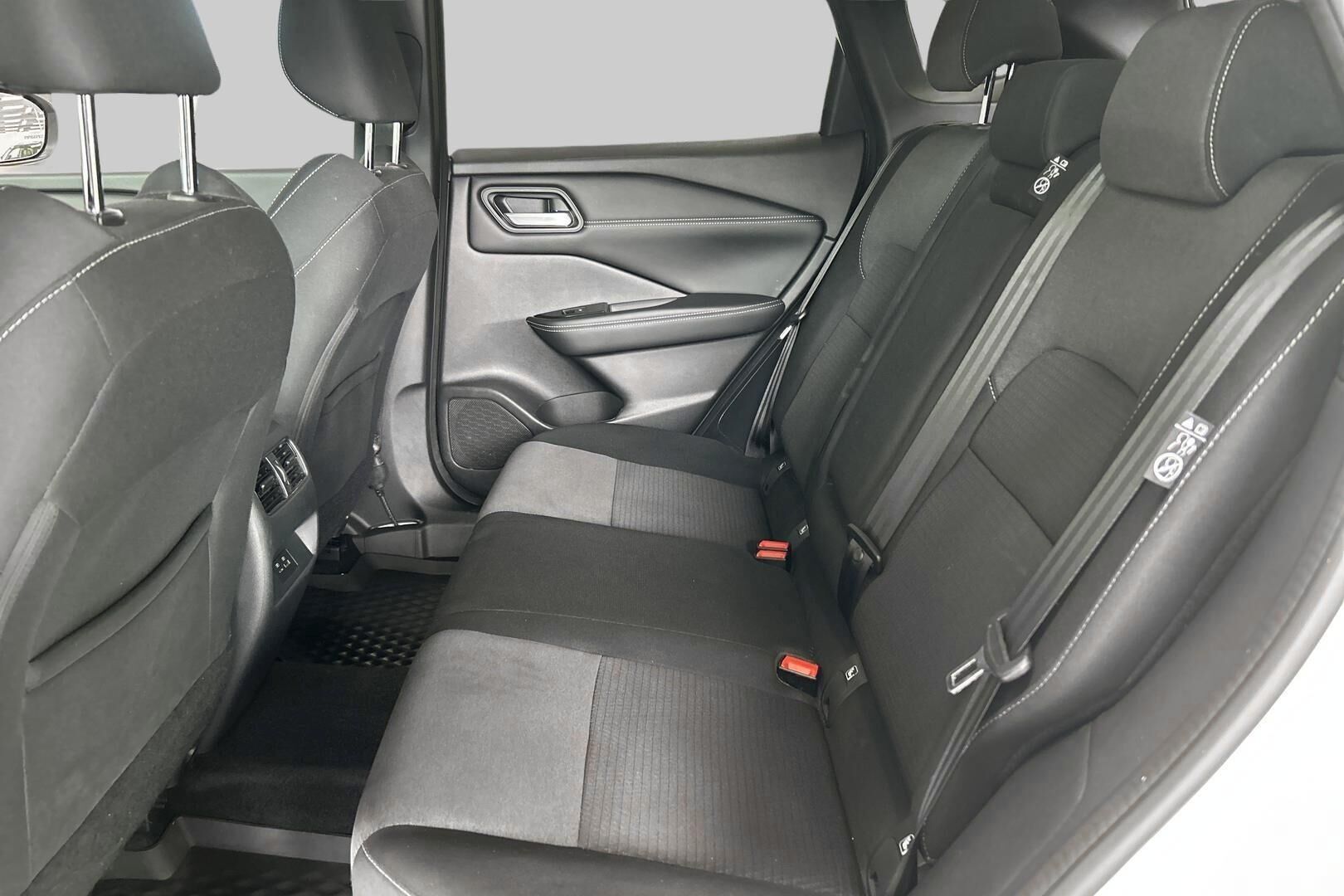 Nissan Qashqai iso kuva 9