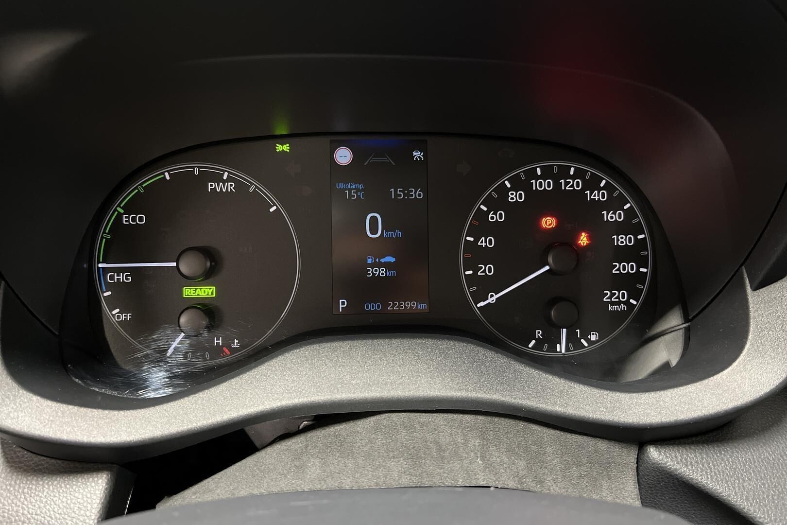 Toyota Yaris iso kuva 13