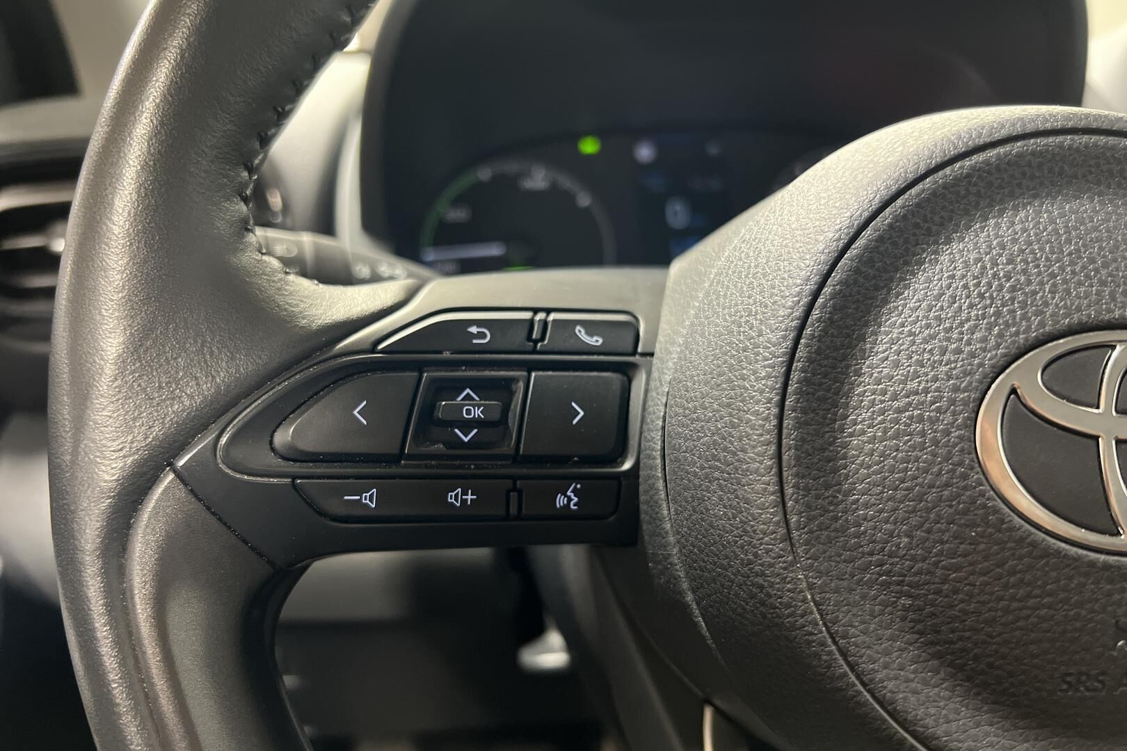 Toyota Yaris iso kuva 17