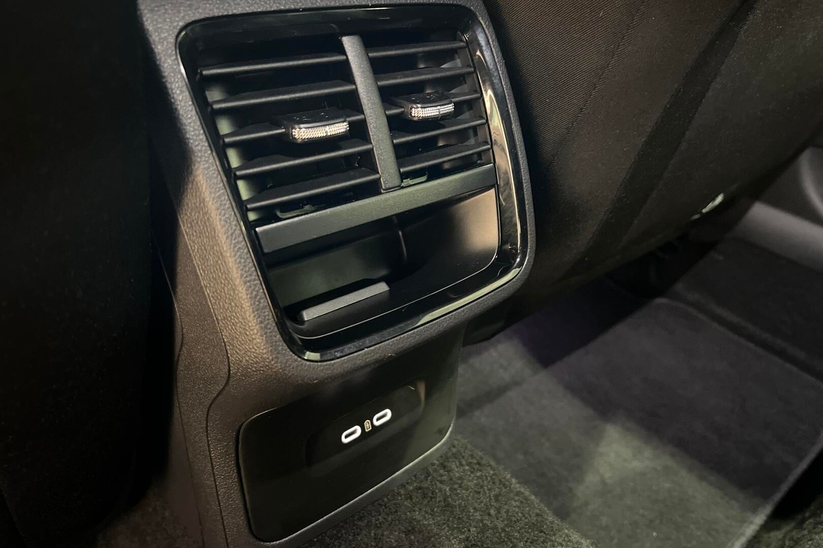 Skoda Octavia iso kuva 37