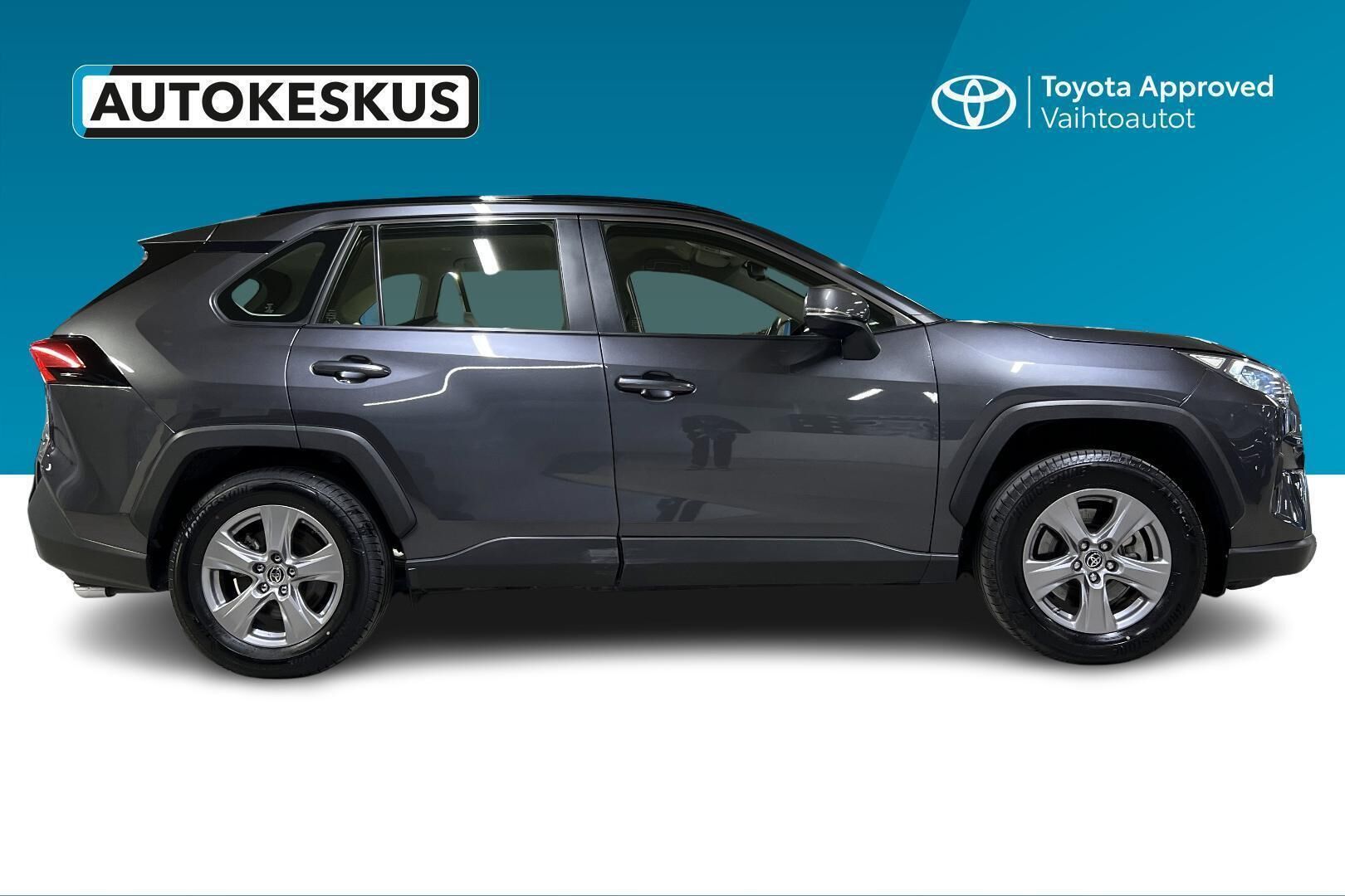 Toyota RAV4 iso kuva 3