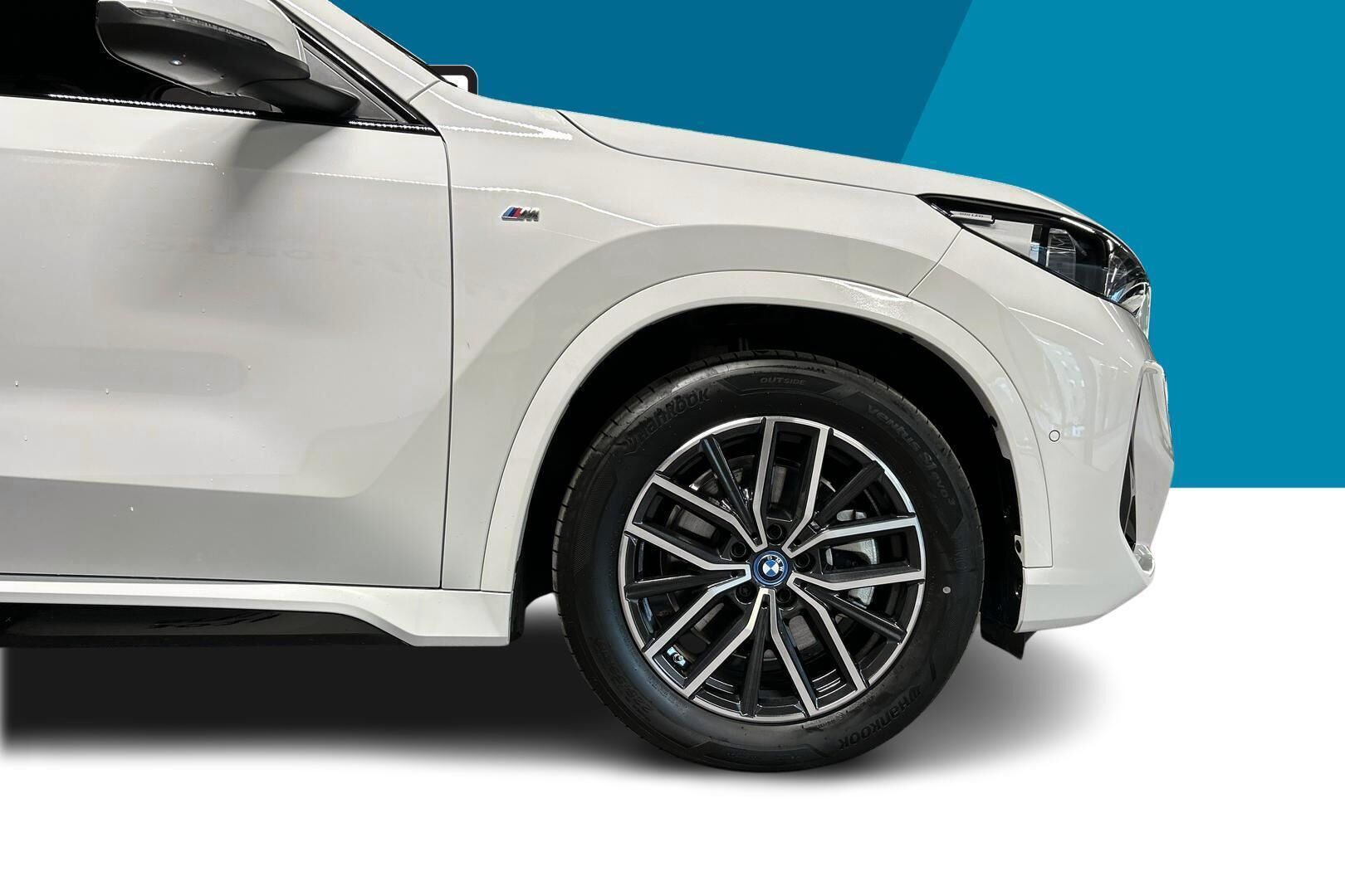 BMW X1 iso kuva 12