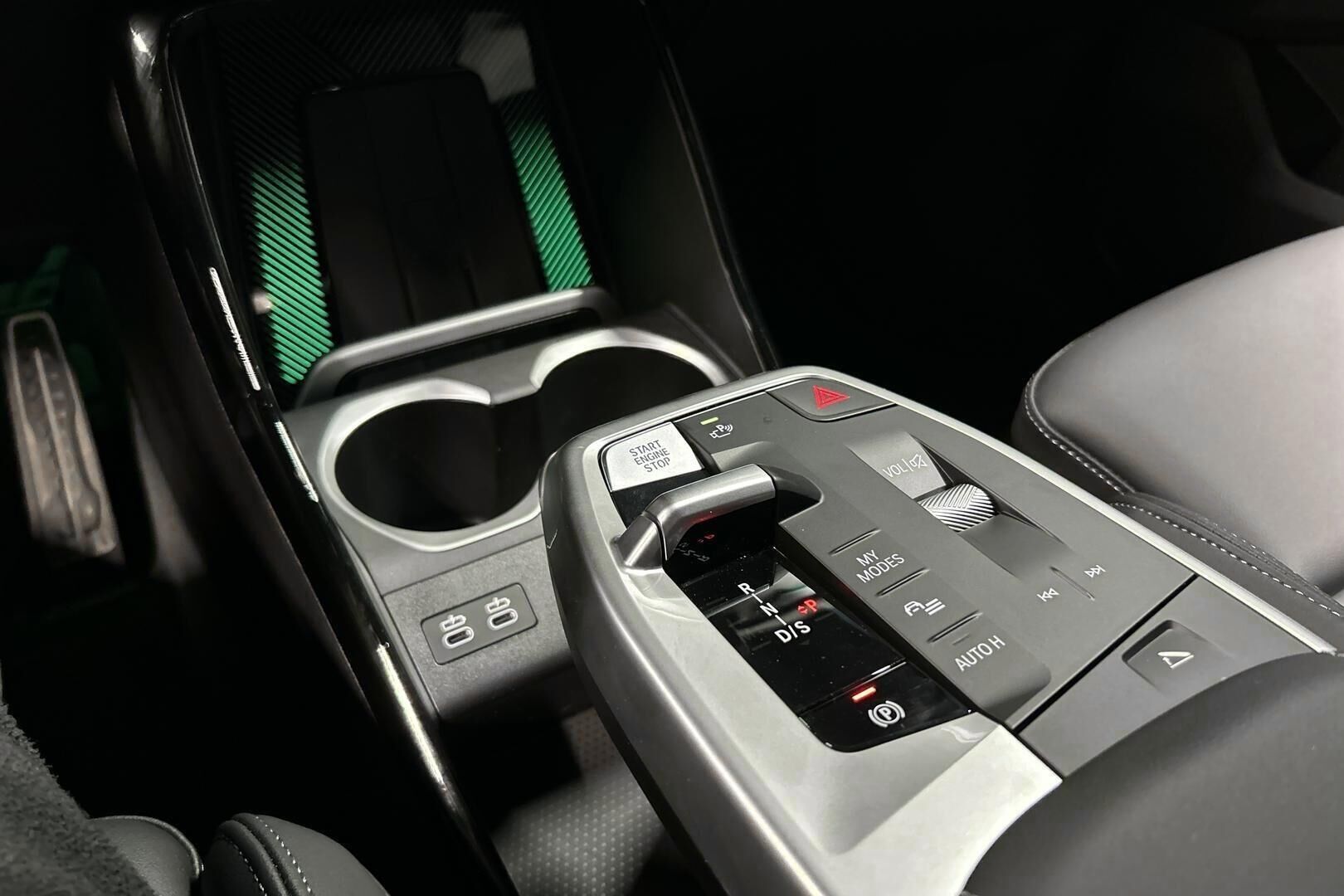 BMW X1 iso kuva 25