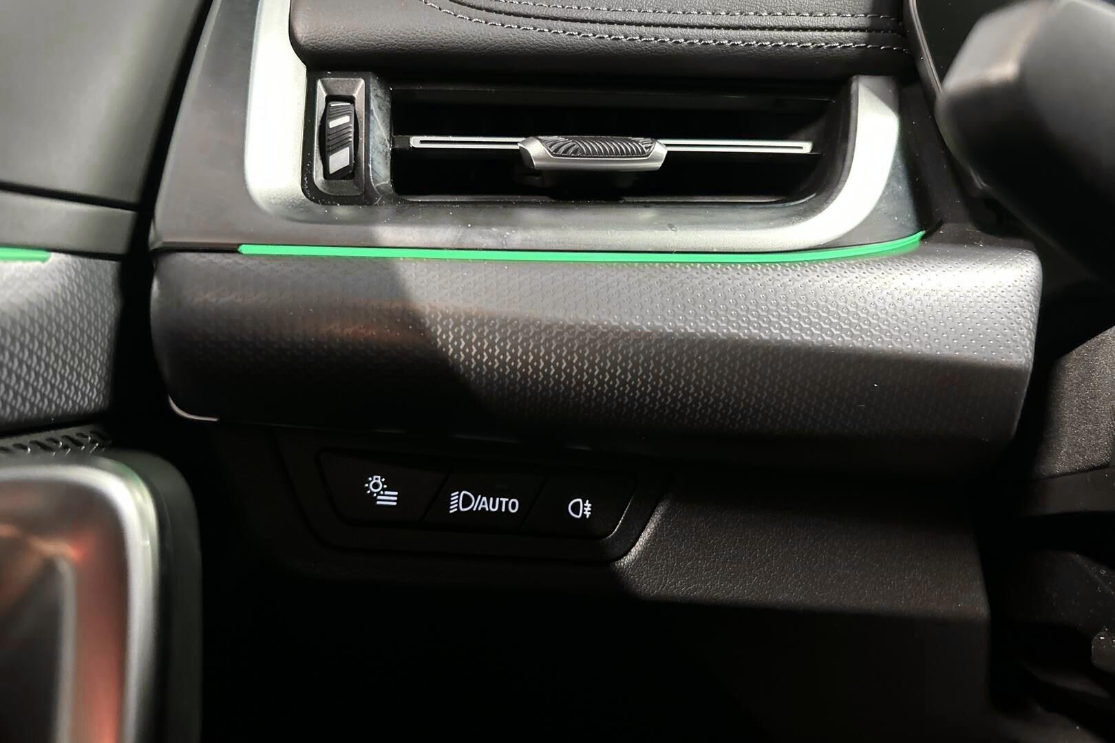 BMW X1 iso kuva 32