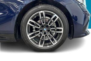 BMW 5-SARJA esikatselu 12