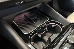 BMW 5-SARJA esikatselu 34