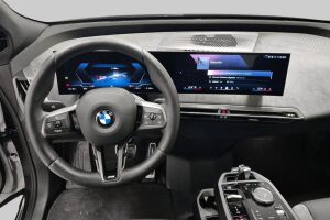 BMW iX esikatselu 9
