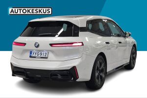 BMW iX esikatselu 4