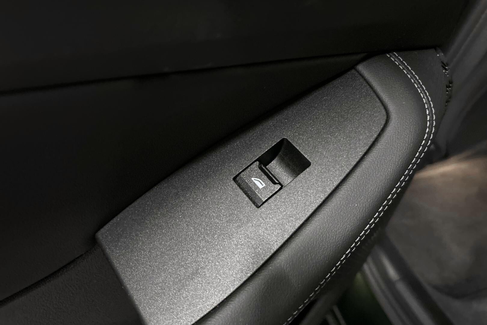 BMW 2-SARJA iso kuva 19