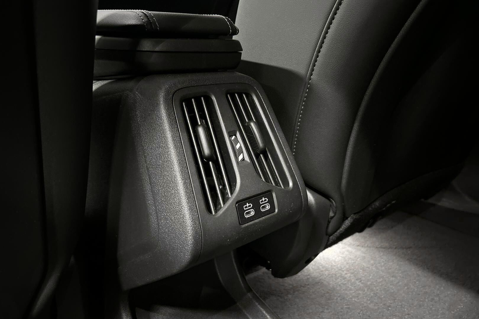 BMW 2-SARJA iso kuva 20