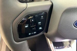 Ford Explorer esikatselu 17