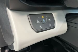 Ford Explorer esikatselu 18