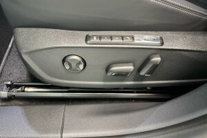 Ford Explorer esikatselu 20