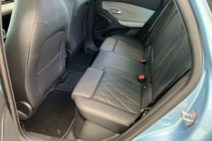 Ford Explorer esikatselu 8