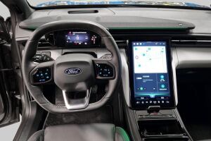 Ford Explorer esikatselu 6