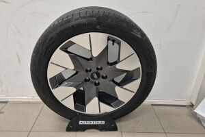 Ford Explorer esikatselu 13