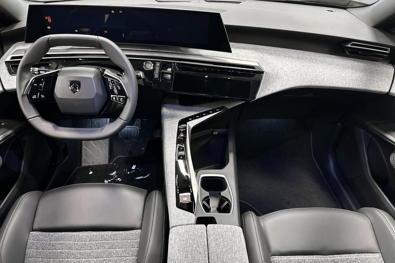 Peugeot 3008 iso kuva 8