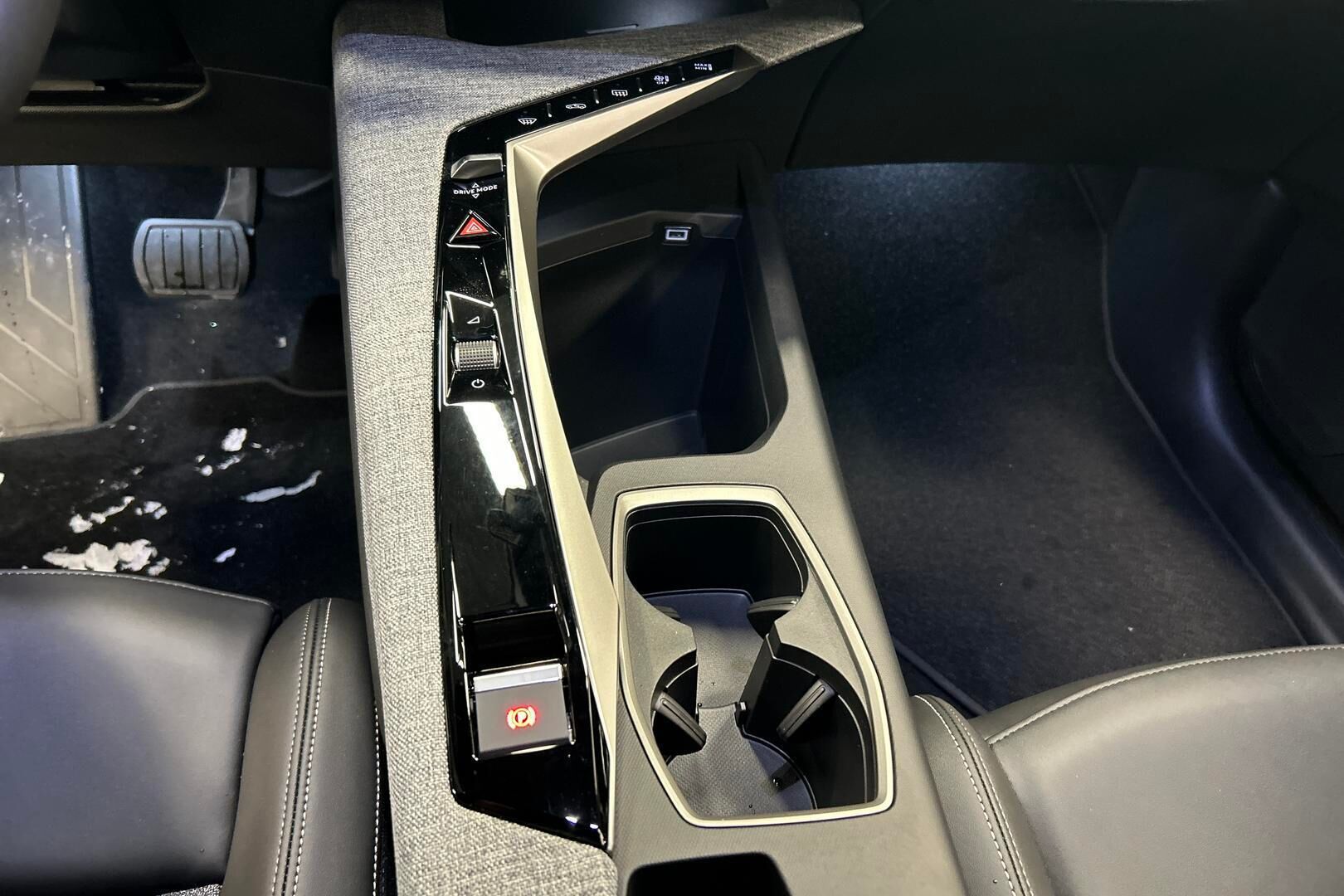 Peugeot 3008 iso kuva 15