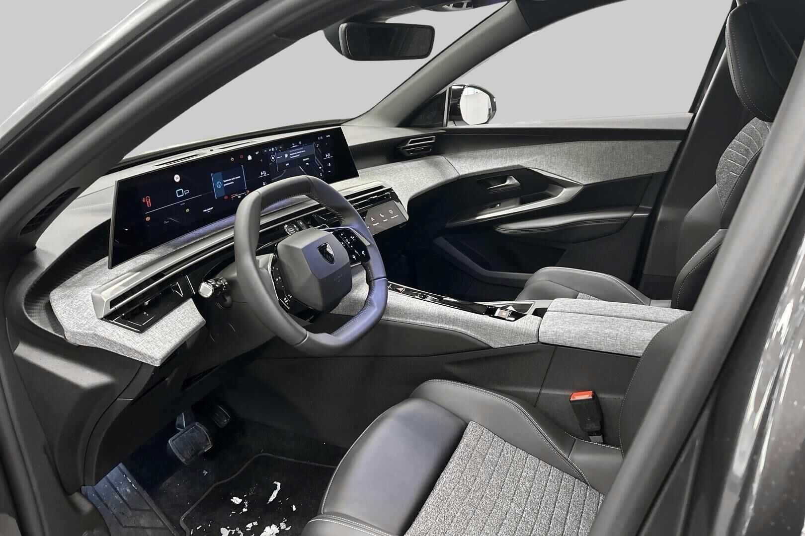 Peugeot 3008 iso kuva 4