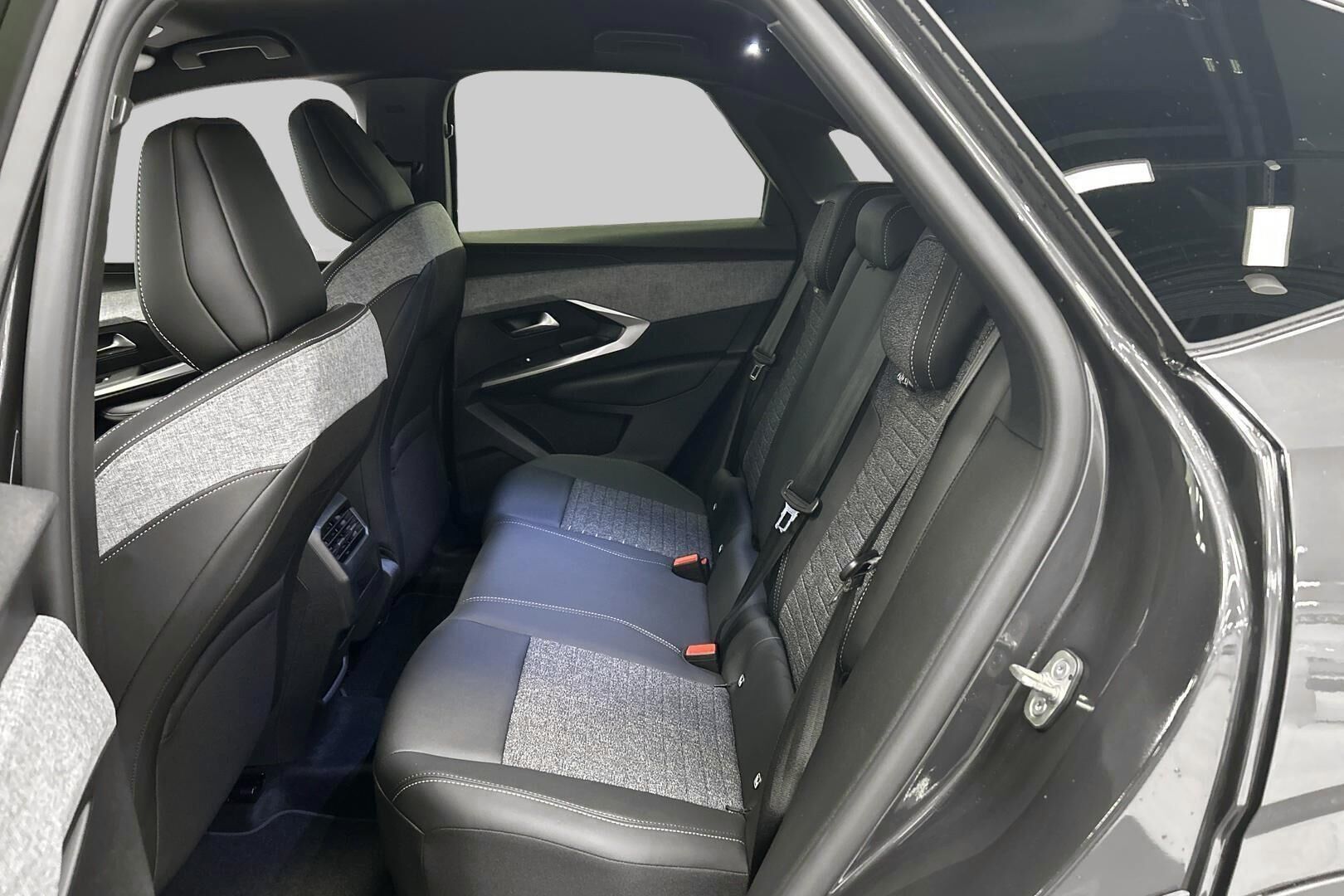 Peugeot 3008 iso kuva 5