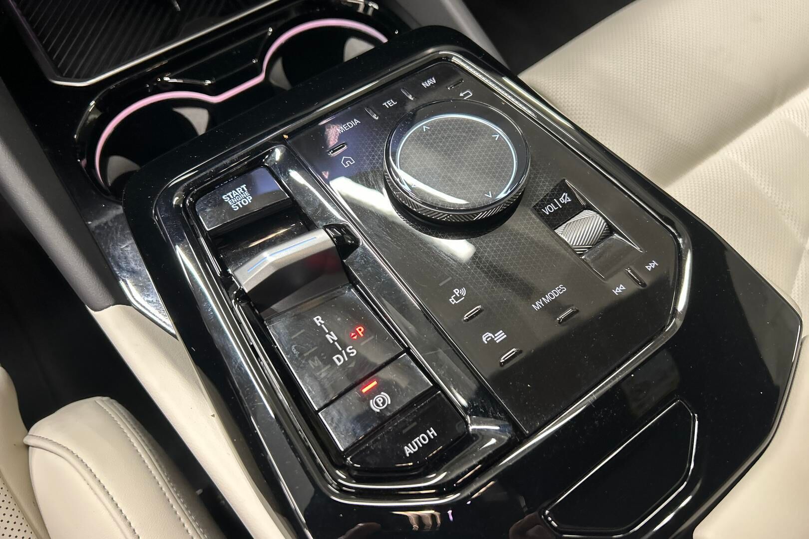 BMW 5-sarja iso kuva 18