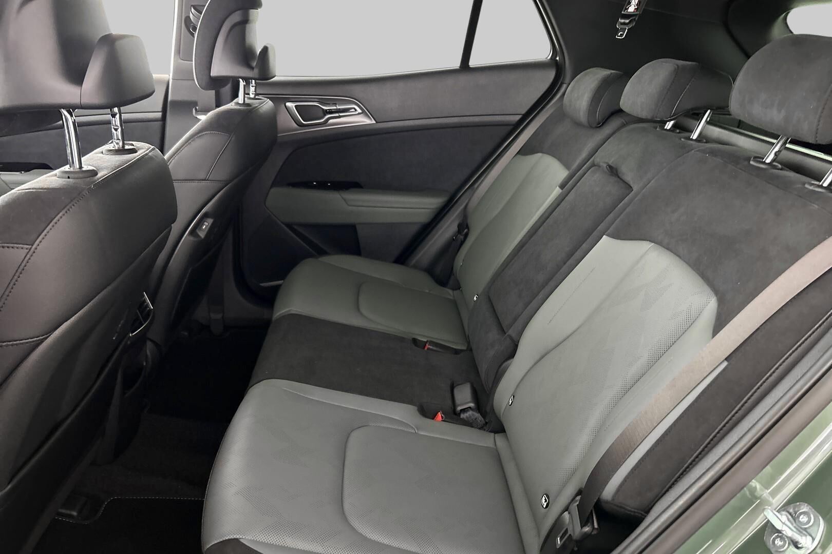 Kia Sportage iso kuva 8