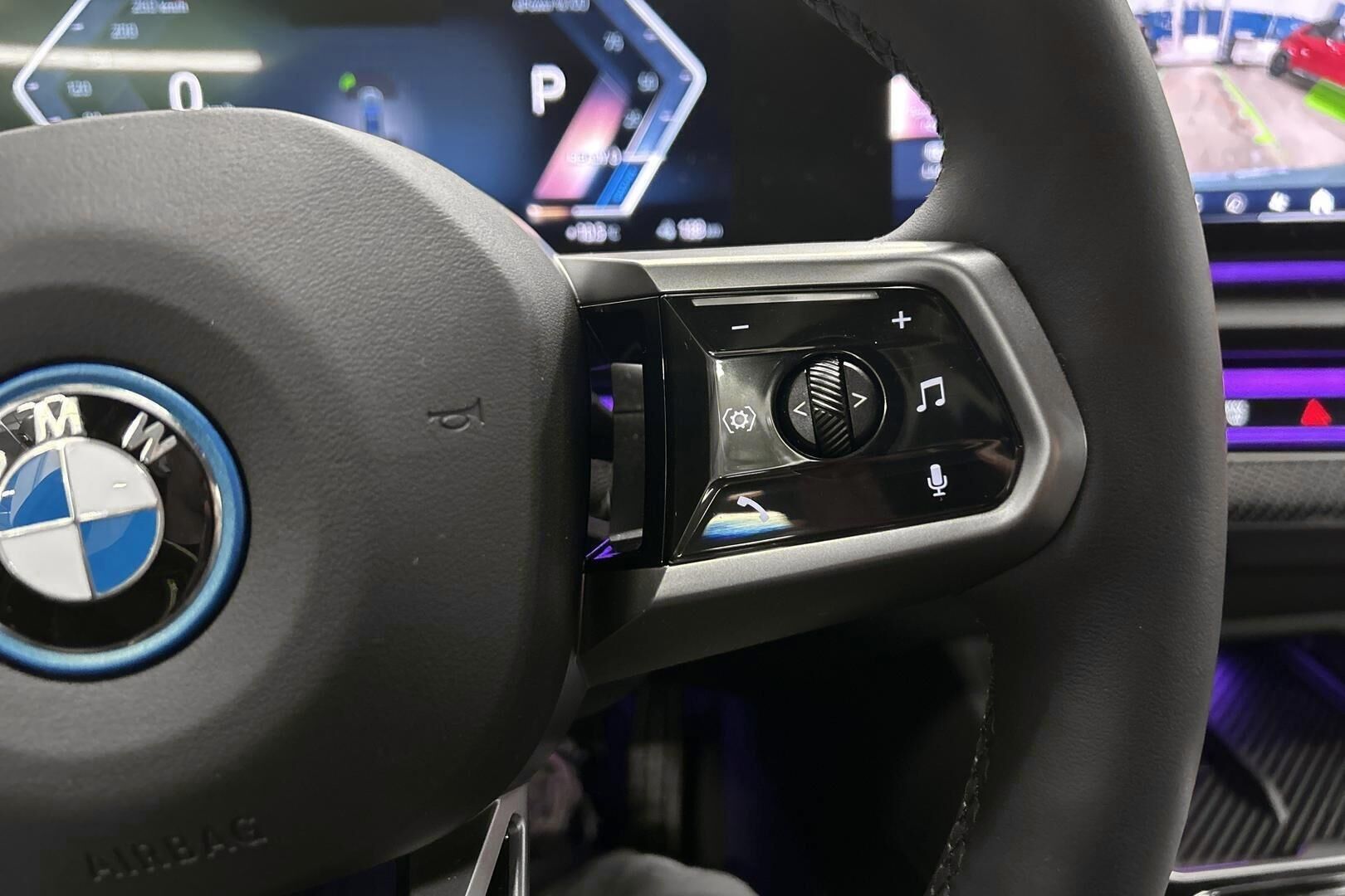 BMW i5 iso kuva 14