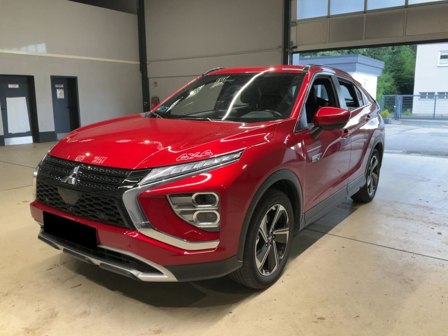 MITSUBISHI ECLIPSE CROSS iso kuva 0