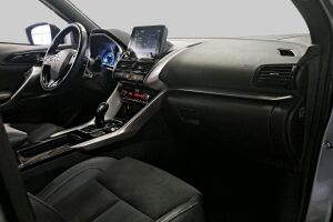 MITSUBISHI ECLIPSE CROSS esikatselu 5