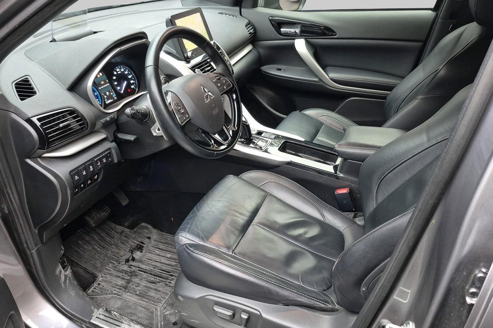 MITSUBISHI ECLIPSE CROSS iso kuva 1