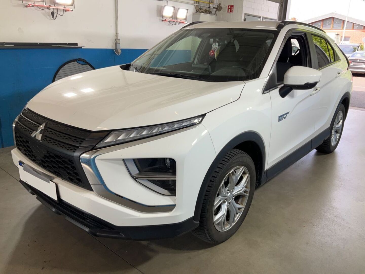 MITSUBISHI ECLIPSE CROSS iso kuva 0