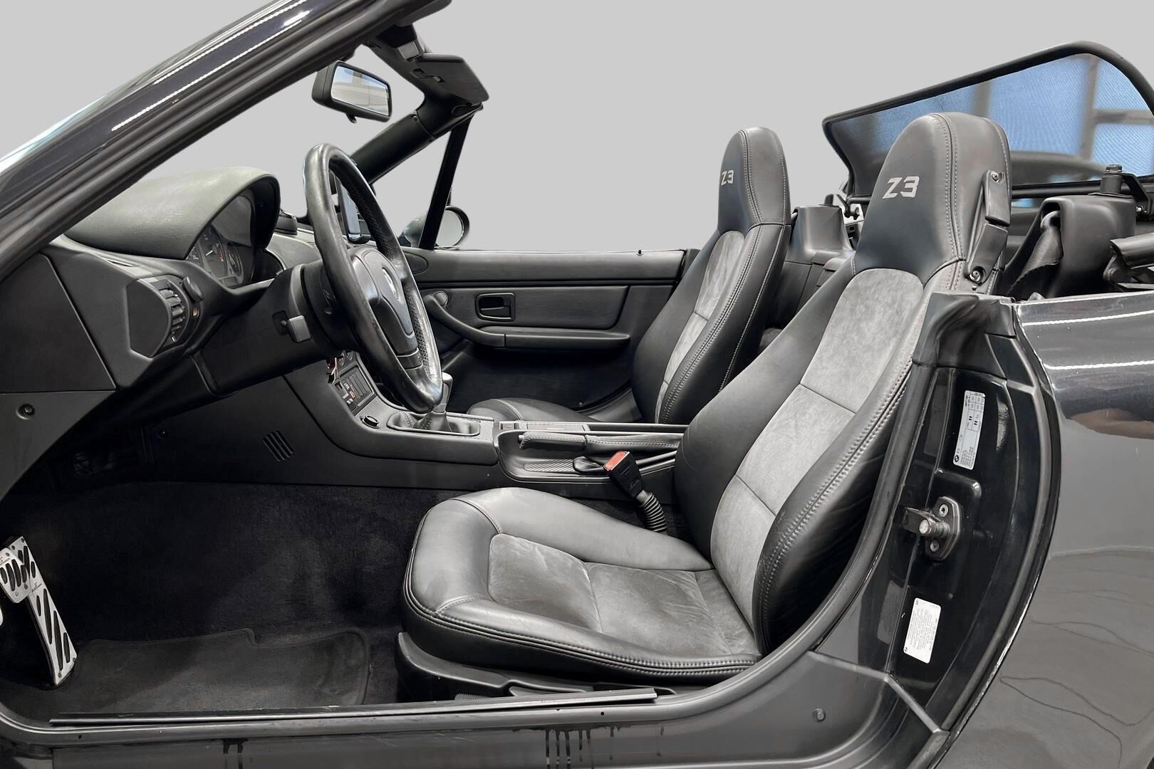 BMW Z3 iso kuva 8