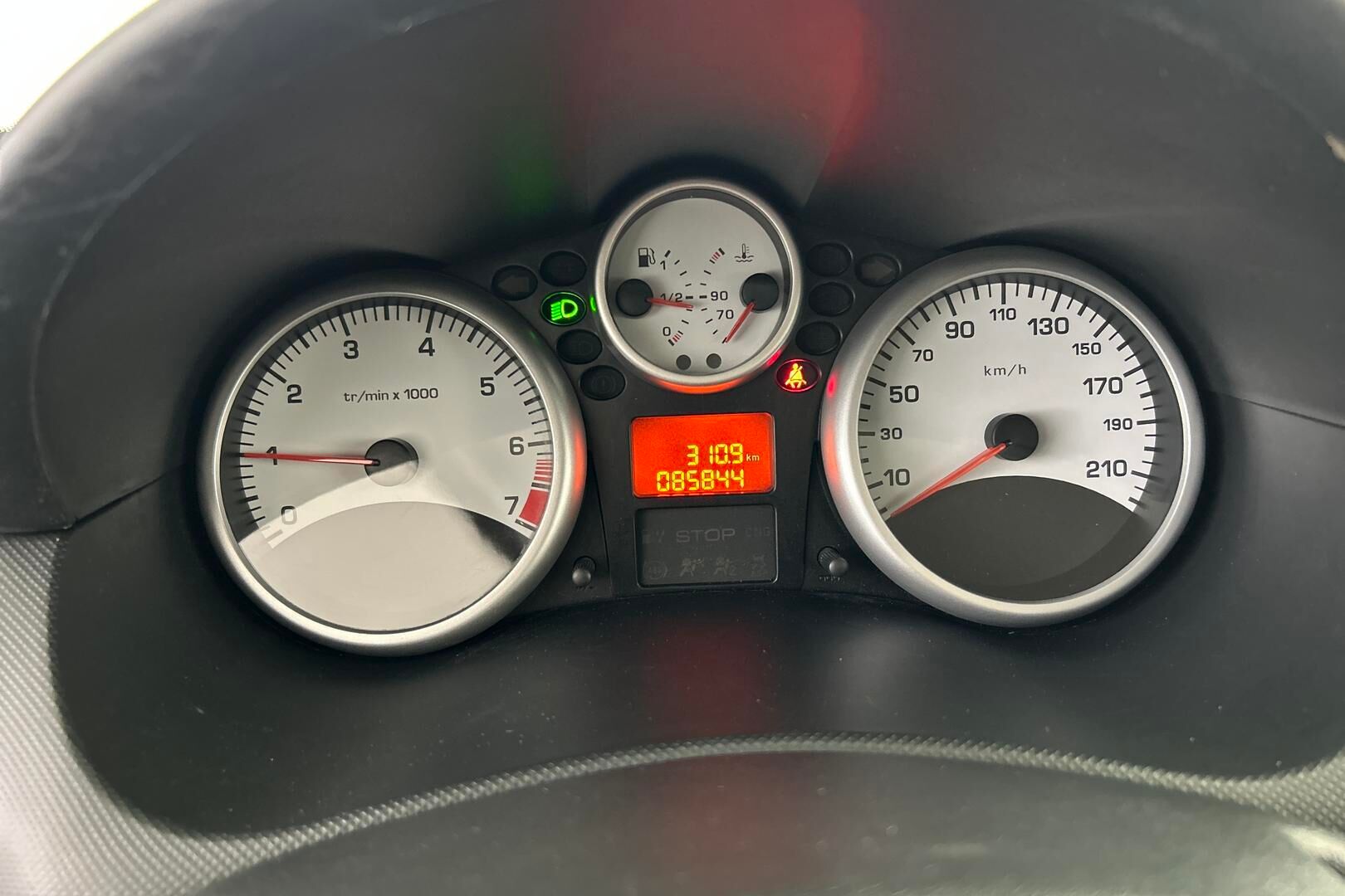 Peugeot 206+ iso kuva 12